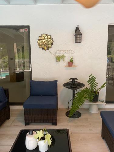 Luxury Garden Oasis in Wellington