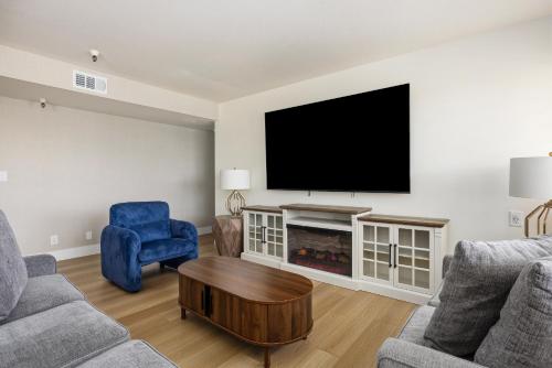456 Embarcadero Inn & Suites Room Type - Family Suite with Balcony