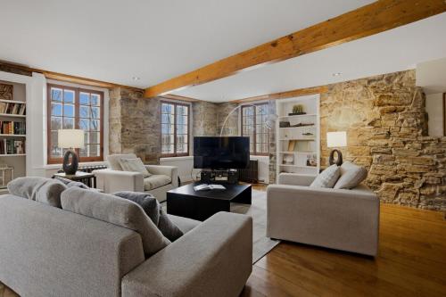 Historic Riverfront, 30 min to downtown Montreal