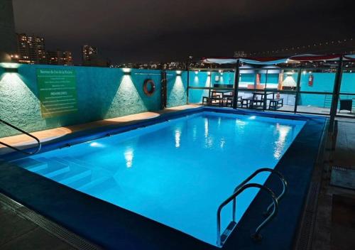 泳池, Vista maravillosa de Iquique in 巴赫摩耶