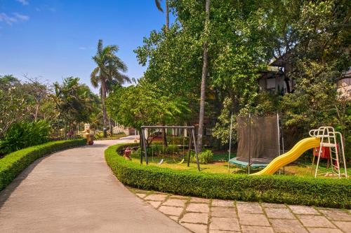 Garden, Mercure Goa Devaaya Resort in Divar