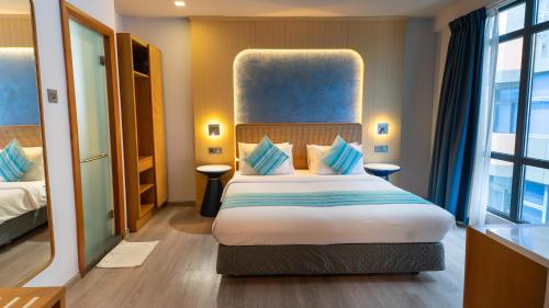 room detail thumbnail 0