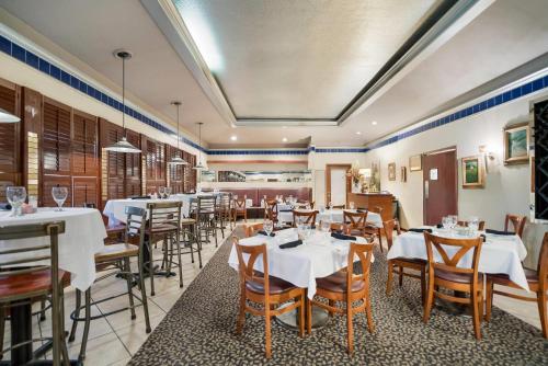 Quality Inn & Suites Lufkin - image 33