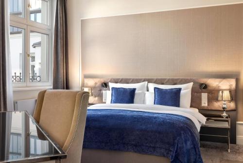 1 queen bed