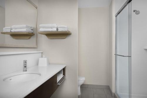 2 bedrooms, 2 beds