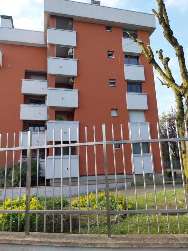 Hotelli välisilme, Lavinia Apartment in Arese
