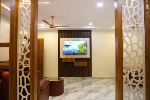 Hotel PR Royal in Bhimavaram