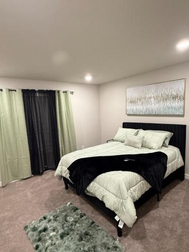 Cozy-Stylish ATL apartment minutes to Downtown in Collier Heights