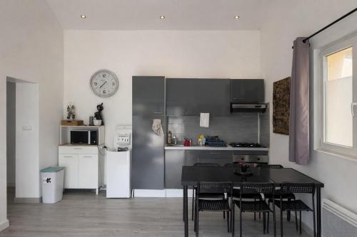 La Maisonette à Lacrost (La Maisonette a Lacrost) in Lacrost