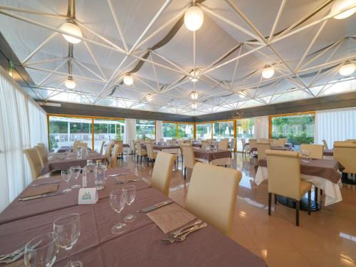 Hotel Santa Lucia - image 23