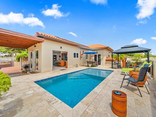 Villa Savannah – khách sạn tại Ceru Colorado