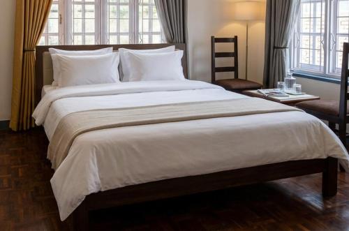 Deluxe Double Room with Extra Bed
