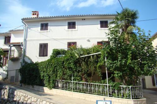 Apartments Renata - Brseč
