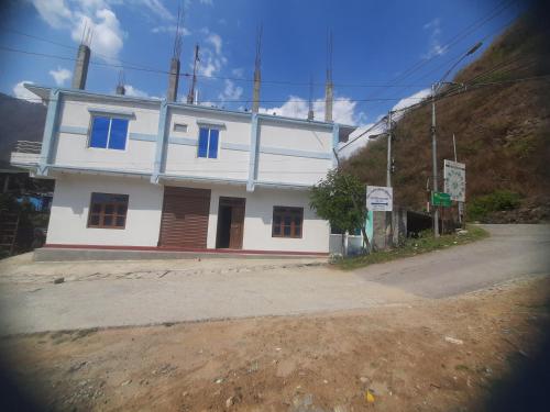 . Bishal bhojanalaya And Lodge