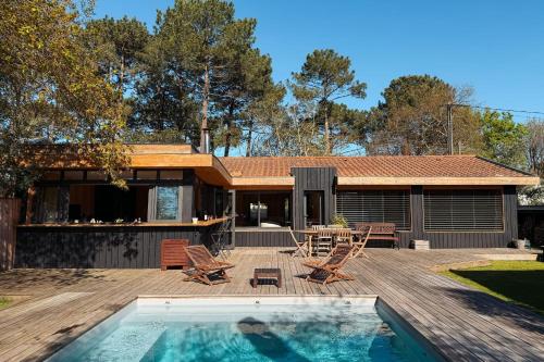 VILLA CELINE avec piscine privée pour 6 personnes à Andernos Les Bains