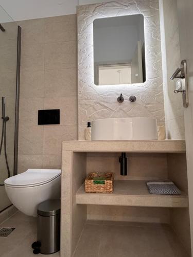 Theodora Rooms 5