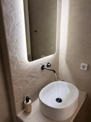 Theodora Rooms 4