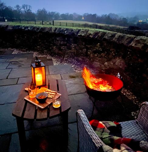 Seadmed, Cosy Cottage for Two in the Peak District with Parking in Onecote