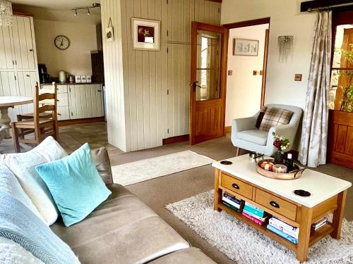 Cosy Cottage for Two in the Peak District with Parking in Onecote