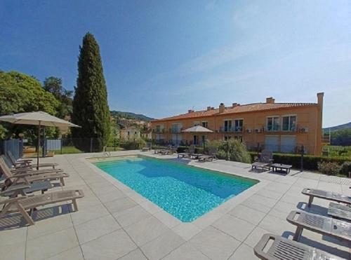 Résidence Le Catalogne, Bel F3 avec jardin, accès direct piscine, garage