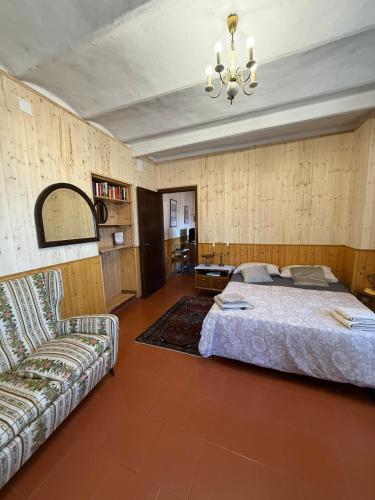 Villa Mussi Dependace in Cunardo