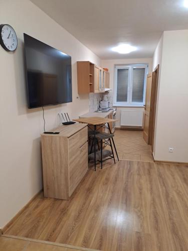 Útulný apartmán 1 s vlastným parkovaním – khách sạn tại Bytcica