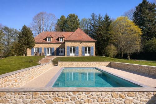 Maison Serenite - Luxury Holiday Home with Pool in Dordogne in Marsales