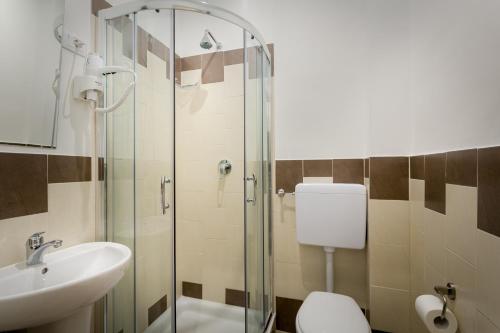 Stella Della Casa - image 4