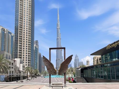 Elegant 1BR in the Heart of Downtown - Boulevard Central Tower - image 9
