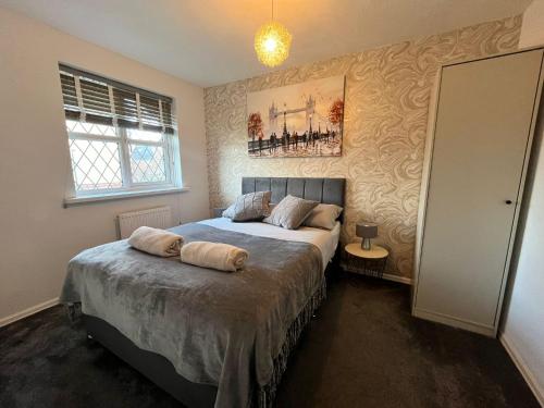 Stylish Stay in 3 BR House in Emersons Green, WiFi, & Garden by AltoLuxo Short Lets & Serviced Accom in Emersons Green