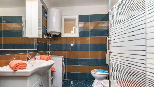 Villa Paola by Villas Guide - image 3