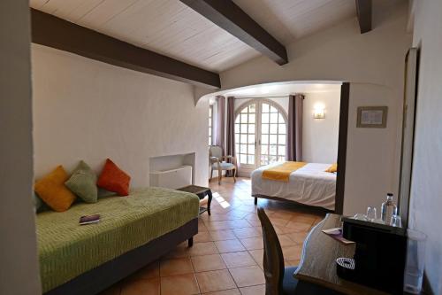 room detail thumbnail 0