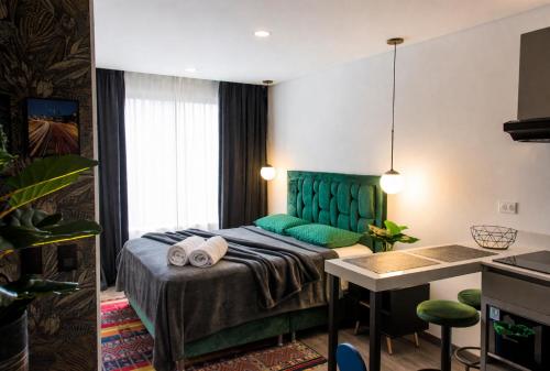 Cozy & Quiet 1BR 1BT Usaquen Country Club Golf, Богота
