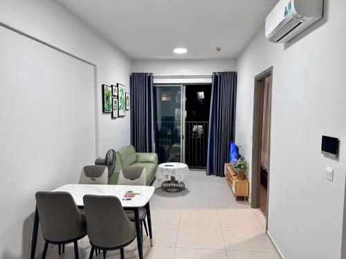 Shared lounge/TV area, West Gate Park in Binh Chanh