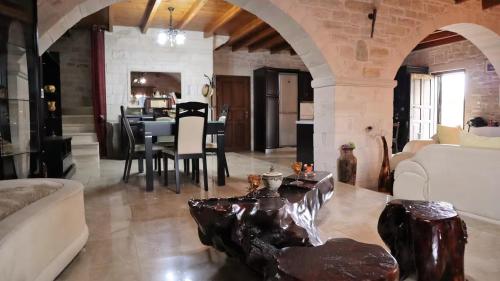 Stone Villa with Private Pool in Moires