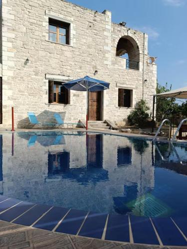 Stone Villa with Private Pool in Moires