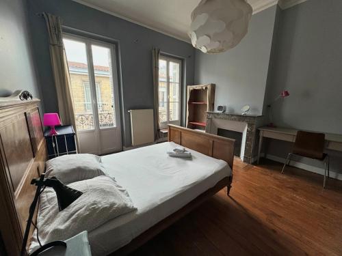 Louis Mie - T5 avec 4 Chambres 3 Salles de Bain au Centre de Bordeaux in ボルドー