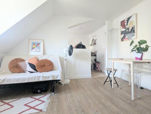 Studio charmant centre Paris - République