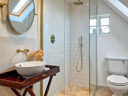 Vannas istaba, Oak Tree Cottage in Stoke Rochford