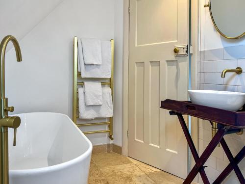 Vannas istaba, Oak Tree Cottage in Stoke Rochford