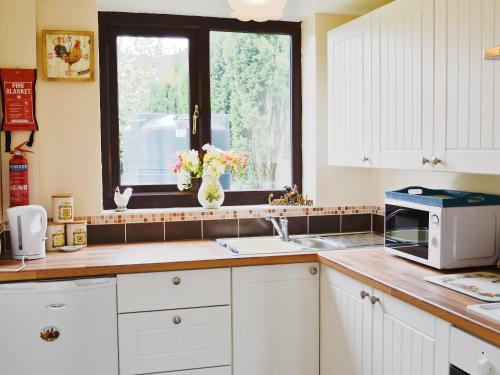 virtuve, White Cottage in Hemingby
