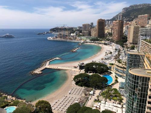 Studio Shangri-LA - Entrée & terrasse privatives - Vue mer - Parking (Studio Shangri-LA - Entree & terrasse privatives - Vue mer - Parking) in ม็องตง