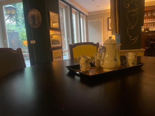 바/라운지, Oranienburg Vintage Hotel - Private Garden Residence in 비안덴