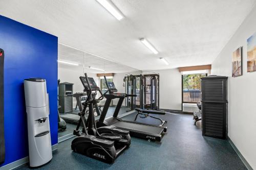 Comfort Inn Laurinburg - image 43