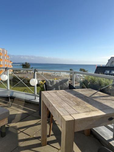 Θέα, FIS 013 - Seeblick in Σάρμποϊτζ