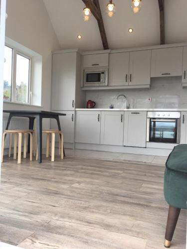 Brownes Sea View Cottage No 1 - Dungloe 14km in Lettermacaward