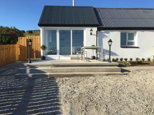 Brownes Sea View Cottage No 1 - Dungloe 14km in Lettermacaward