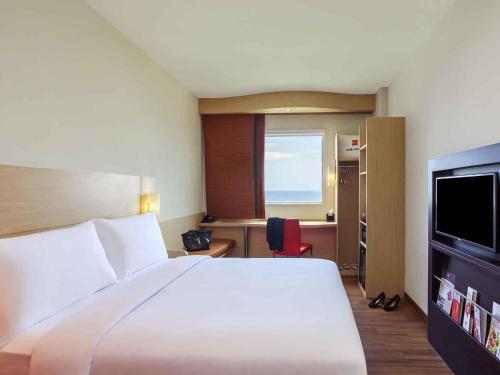 ทัศนียภาพภายนอกโรงแรม, ไอบิส มานาโด ซิตี้ เซ็นเตอร์ บูเลอวาร์ด (ibis Manado City Center Boulevard) in มานาดอ