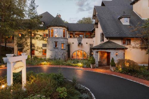 Mirbeau Inn & Spa - Skaneateles - 출입구