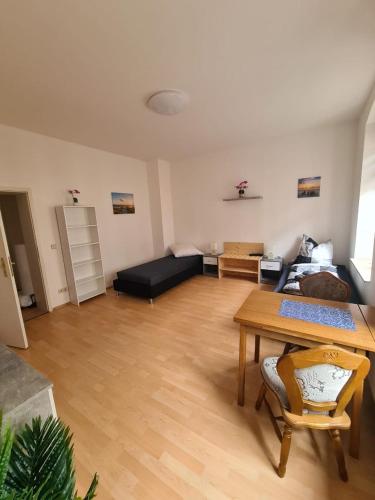 FLEX Aparts - 2-Raum Wohnung in Zwickau mit Balkon in Zwickau
